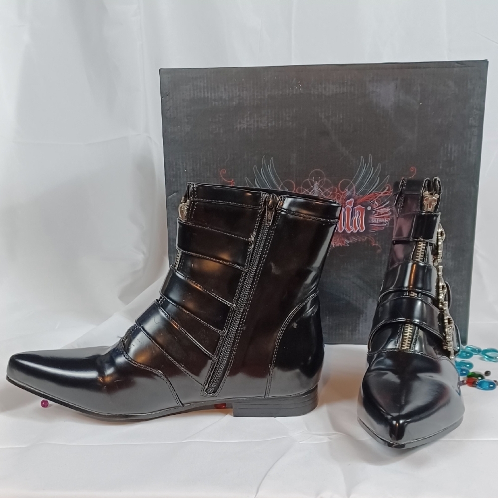 Gothic Beauty, Shiny Black Demonia Skull Buckle Pike Boots Low Heel Pointed Toe - Picture 3 of 8